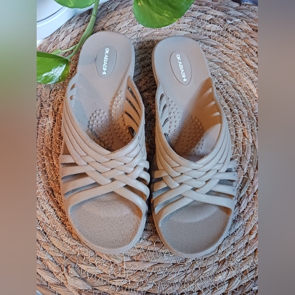 Okabashi Shoes - Okabashi Slide Sandals Womens Small 5-6 Neutral Tan Color